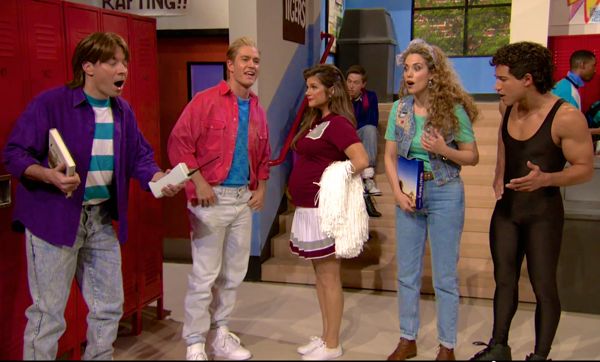 Fallon and the cast of Saved By the Bell