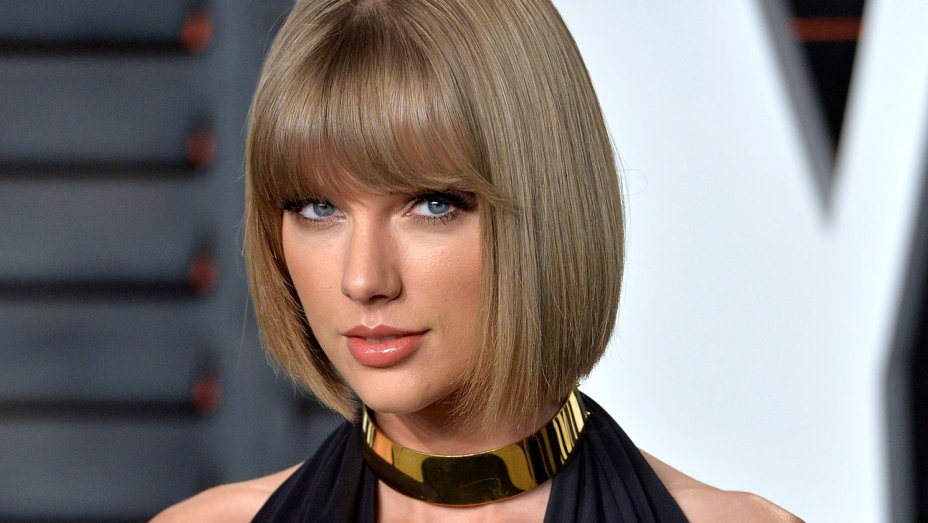Taylor Swift Appears in Court for Cross Examinations on Day 2 of Groping Trial