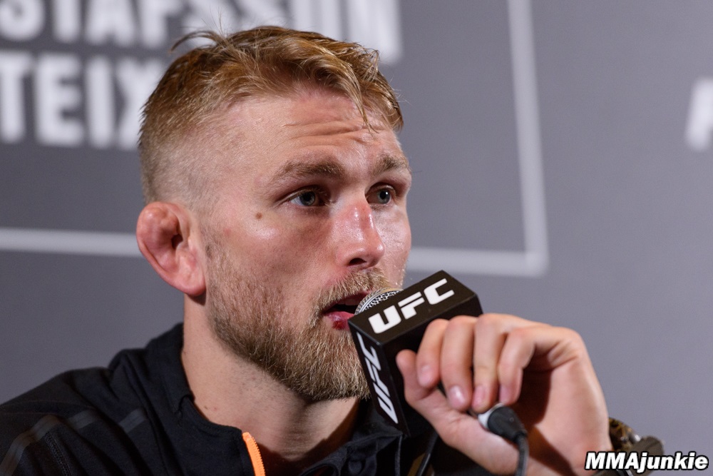 Gustafsson ready to fill in at UFC 214, wants ‘worthy champion’ Cormier to beat Jones